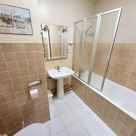 Avec Balcon Face Mer, Parking Et Proche Centre, Aux Sables-d'olonne - Fr-1-92-774 Appartamento Les Sables-dʼOlonne