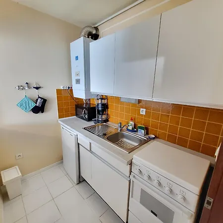 Avec Balcon Face Mer, Parking Et Proche Centre, Aux Sables-d'olonne - Fr-1-92-774 *