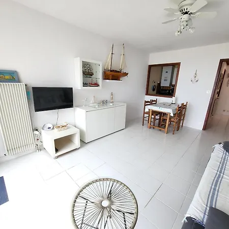 Avec Balcon Face Mer, Parking Et Proche Centre, Aux Sables-d'olonne - Fr-1-92-774 Apartment