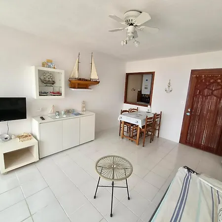 Avec Balcon Face Mer, Parking Et Proche Centre, Aux Sables-d'olonne - Fr-1-92-774 Apartman